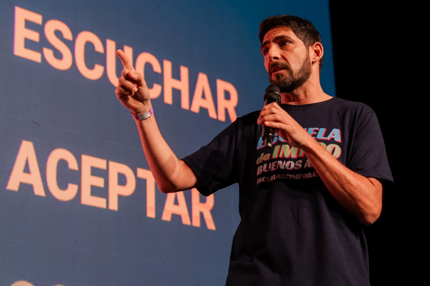 Gabo Aufgang speaker